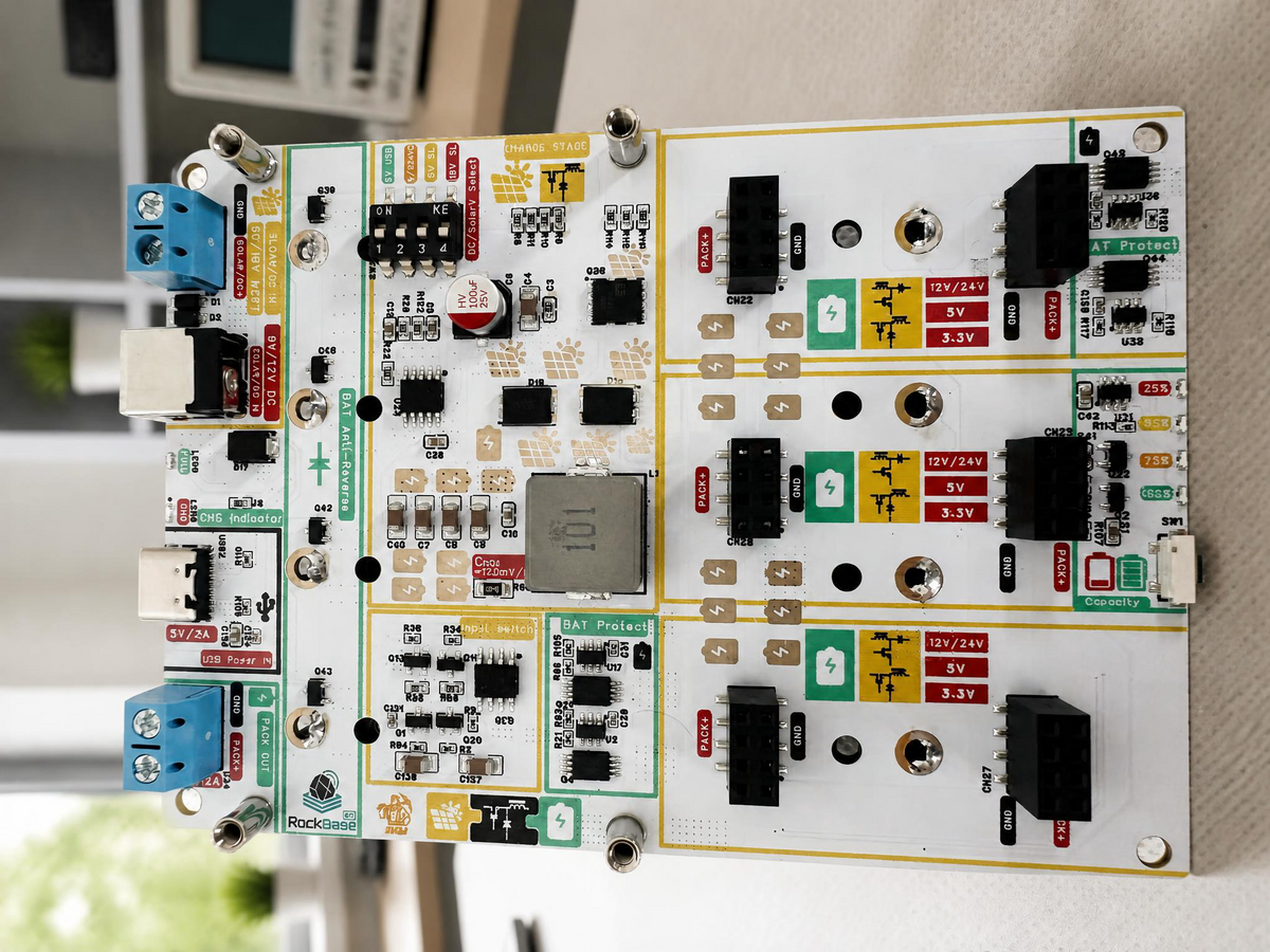 NM-Solar 4.2V/3A Solar Energy-Storage & UPS Power Board for Low-Power IoT